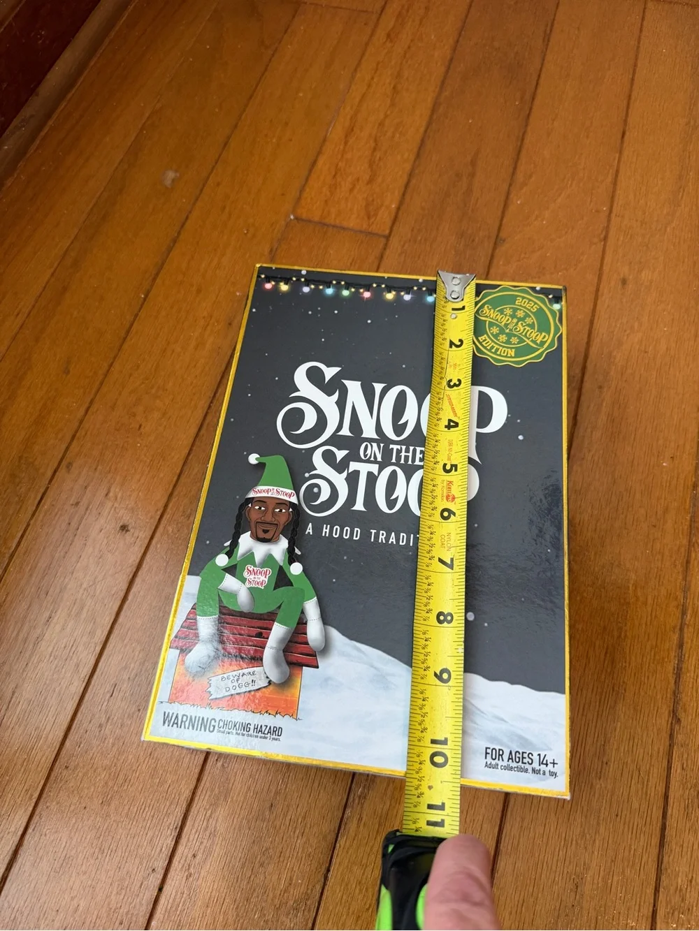 Snoop on the Stoop Christmas Holiday Figure Elf NEW